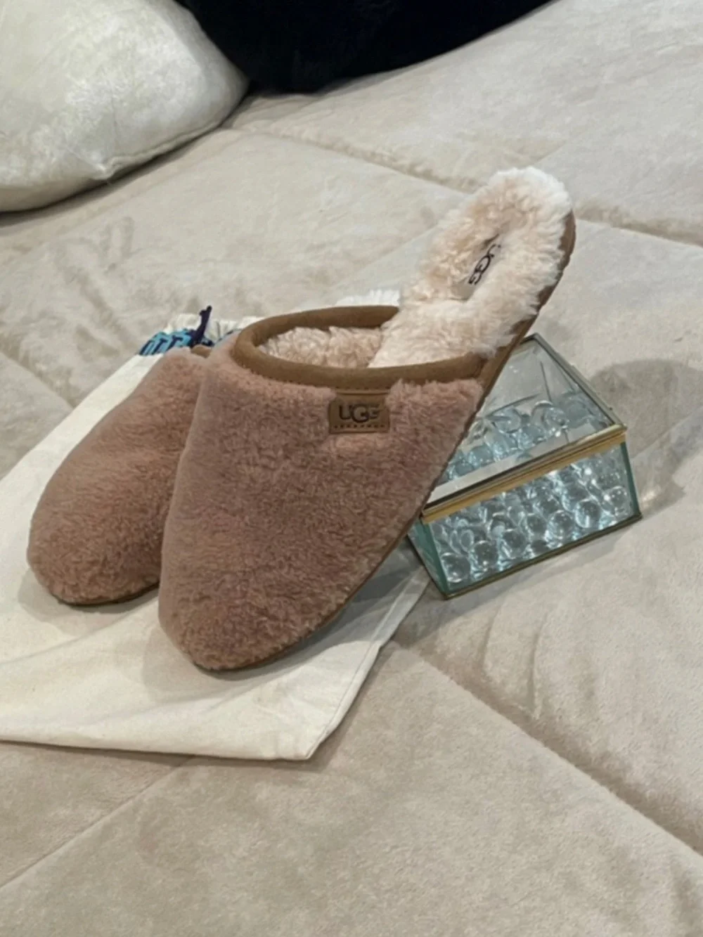 NEW UGG Australia Womens sz 9 40 Fluffette Sheepskin Shearling Slipper Chestnut - Picture 3 of 6